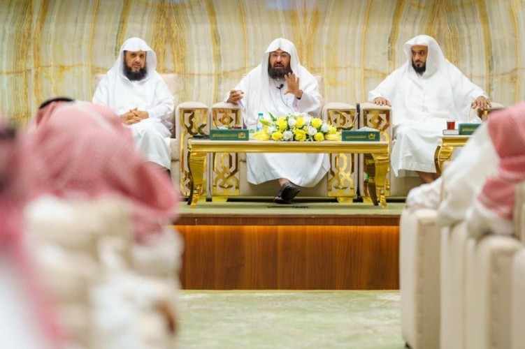 الدكتور عبدالرحمن السديس: الحرمين الشريفين منبع النور والهدايات ونشر قيم التسامح والوسطية في العالم