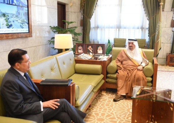سمو أمير منطقة الرياض يستقبل سفير جمهورية المكسيك لدى المملكة سمو أمير منطقة الرياض يستقبل سفير جمهورية المكسيك لدى المملكة