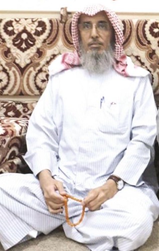 بعد دفع دية 10 ملايين دينار.. جموع تحتشد لاستقبال “العازمي” في الكويت لحظة الإفراج عنه (فيديو)