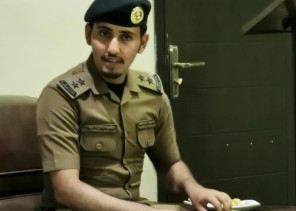 قائد القوات الخاصة لأمن الطرق يُثني على جهود الملازم أول” محمد بن عليان المظيبري” بمجموعة المهام والتدخل السريع الرابعة قائد القوات الخاصة لأمن الطرق يُثني على جهود الملازم أول” محمد بن عليان المظيبري” بمجموعة المهام والتدخل السريع الرابعة