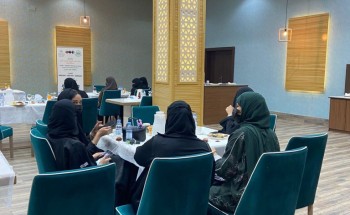 لجنة الأسرة بالمجلس المحلي بمحافظة طريف تقيم ندوة حوارية “المقبلات على الزواج” بالتعاون مع فندق لوبارك كونكورد لجنة الأسرة بالمجلس المحلي بمحافظة طريف تقيم ندوة حوارية “المقبلات على الزواج” بالتعاون مع فندق لوبارك كونكورد