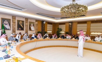 أمين الشرقية يطلع على منجزات وكالة التحول الرقمي والمدن لعام 2022م ومستجدات أعمال التحول الرقمي بالأمانة لعام 2023م أمين الشرقية يطلع على منجزات وكالة التحول الرقمي والمدن لعام 2022م ومستجدات أعمال التحول الرقمي بالأمانة لعام 2023م