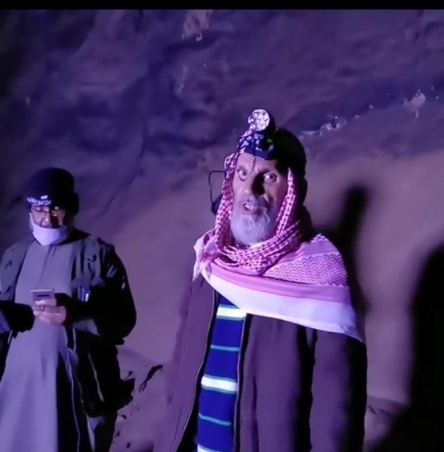 حصريًا (بالفيديو ) الغفيلي يكتشف أطول كهف في السعودية يبلغ طوله قرابة ٣ كم