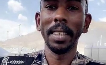 الجندي الذي رفض أخذ مكافأة مالية من حاجّة عربية يعلق على الفيديو المتداول الجندي الذي رفض أخذ مكافأة مالية من حاجّة عربية يعلق على الفيديو المتداول