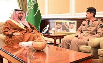 نائب أمير تبوك يستقبل مدير الدفاع المدني بالمنطقة نائب أمير تبوك يستقبل مدير الدفاع المدني بالمنطقة