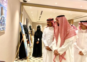 آل صبيح يفتتح معرض اِفْتَنَّ بمحافظة القنفذة بمشاركة 88 فنانة آل صبيح يفتتح معرض اِفْتَنَّ بمحافظة القنفذة بمشاركة 88 فنانة