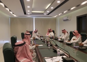محافظ الداير يلتقي مدير عام مياه جازان لمتابعة مشاريع المياه بالمحافظة ومشروع سقاية مزارع البن . محافظ الداير يلتقي مدير عام مياه جازان لمتابعة مشاريع المياه بالمحافظة ومشروع سقاية مزارع البن .