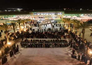 إقبال من المتسوقين والزوار على منتجات مهرجان تمور الجوف إقبال من المتسوقين والزوار على منتجات مهرجان تمور الجوف