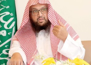 مدير هيئة الأمر بالمعروف بمنطقة الرياض: “الوطن عند أهل السنّة جماعة واحدة وإمام واحد وسمع وطاعة مدير هيئة الأمر بالمعروف بمنطقة الرياض: “الوطن عند أهل السنّة جماعة واحدة وإمام واحد وسمع وطاعة
