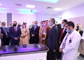 “الصندوق السعودي للتنمية” يفتتح المركز السعودي للعلاج بالأشعة في مدينة الرمثا الأردنية