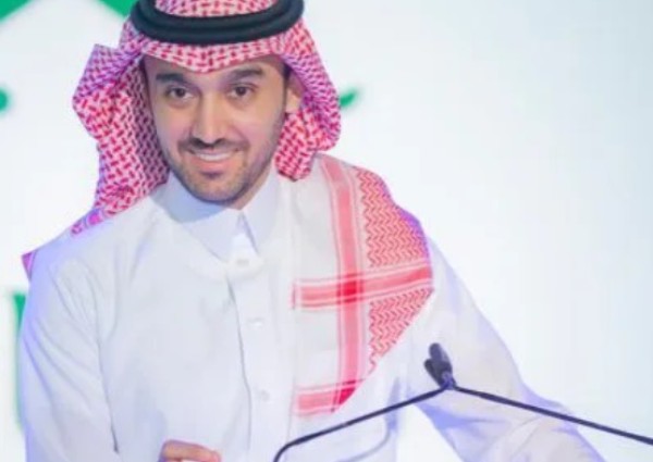وزير الرياضة يدعم الأهلي قبيل مواجهة أوكلاند في كأس القارات للأندية