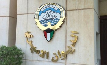 وزير شؤون الديوان الأميري الكويتي يكشف حقيقة الصور المتداولة لأمير البلاد وزير شؤون الديوان الأميري الكويتي يكشف حقيقة الصور المتداولة لأمير البلاد