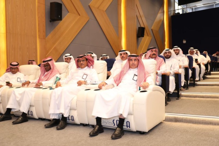 مدير عام التعليم بالمنطقة الشرقية يدعو الإدارات لتفعيل برامج الاستعداد لبدء العام الدراسي الجديد