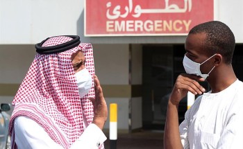 21 شخصاً يصابون بكورونا بعد مخالطتهم مصاباً لم يتخذ الإجراءات الاحترازية 21 شخصاً يصابون بكورونا بعد مخالطتهم مصاباً لم يتخذ الإجراءات الاحترازية