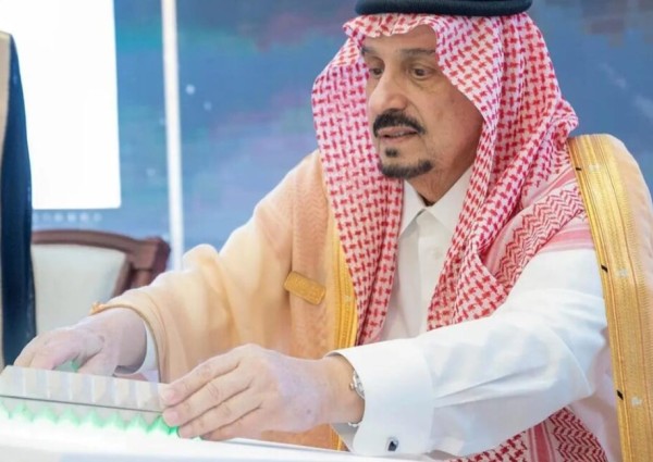 سموُّ أميرِ الرياض يرعى حفلَ تخريج طلاب جامعة شقراء سموُّ أميرِ الرياض يرعى حفلَ تخريج طلاب جامعة شقراء