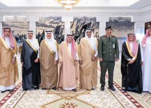 سمو أمير منطقة الرياض يدشن الحملة التسويقية والإعلامية للجنة رعاية السجناء والمفرج عنهم وأسرهم بالمنطق سمو أمير منطقة الرياض يدشن الحملة التسويقية والإعلامية للجنة رعاية السجناء والمفرج عنهم وأسرهم بالمنطق