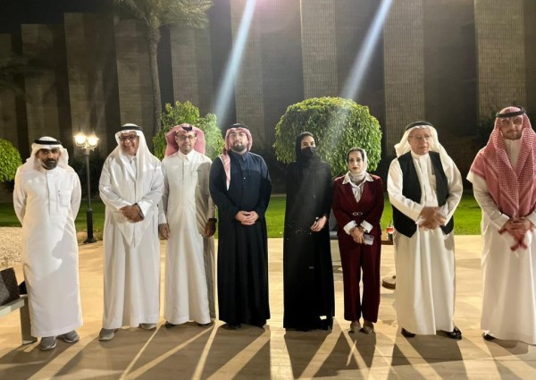 أمسية ثقافية بالجبيل تناقش العلاقة بين الرواية والسينما ولغة الكاميرا