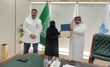 إدارة مستشفى الدرب تكرم «نجوى آل هادي» لجهودها المتميزة في عام 2024