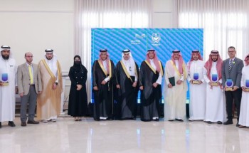 سمو محافظ الأحساء يكرّم مدارس المحافظة الأهلية والعالمية المتميزة على مستوى المملكة سمو محافظ الأحساء يكرّم مدارس المحافظة الأهلية والعالمية المتميزة على مستوى المملكة