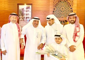 رئيس الجمعية العربية السعودية للثقافة والفنون يزور فرع جدة رئيس الجمعية العربية السعودية للثقافة والفنون يزور فرع جدة