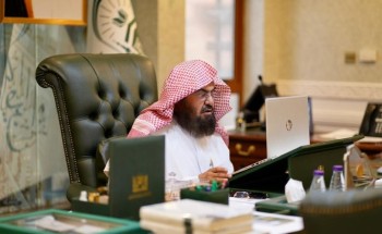 الشؤون الدينية بالحرمين تعزز المسارات النسائية في موسم الحج.. والسديس: نعزز ريادة المرأة وفق الضوابط الشرعية