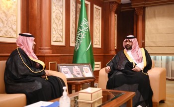 سمو أمير جازان بالنيابة يستقبل القاسمي بمناسبة تكليفه مديراً لوحدة أعمال المياه بالمنطقة سمو أمير جازان بالنيابة يستقبل القاسمي بمناسبة تكليفه مديراً لوحدة أعمال المياه بالمنطقة