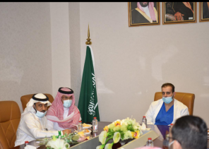 صحافيو الوطن في زيارة لمستشفى الملك سلمان ويهنؤونه على الرقم صفر