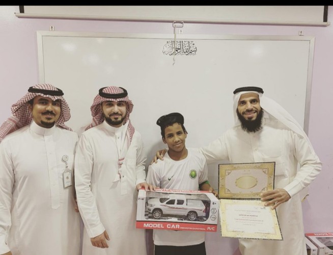 مركز الشبل المثقف للبنين ببريدة يختتم دوراته التعليمية لطلاب الصفوف الأولية