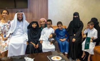 ابنة الذروي: تصف لحظات البشرى بعودة والدها من سجون الميليشيات الحوثية ابنة الذروي: تصف لحظات البشرى بعودة والدها من سجون الميليشيات الحوثية