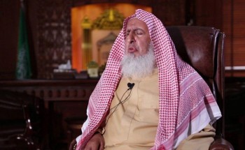 «مفتي المملكة» يؤكد على الالتزام بتصاريح الحج.. ويوصي الحجاج بتقوى الله وتجنب الرفث والفسوق الجدل «مفتي المملكة» يؤكد على الالتزام بتصاريح الحج.. ويوصي الحجاج بتقوى الله وتجنب الرفث والفسوق الجدل