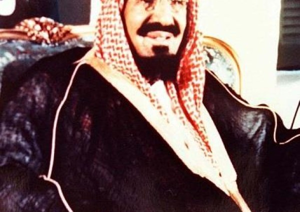 مقولة تاريخية للمؤسس: “من يشعر بظلم يتقدم إلينا بالشكوى حتى لو كانت موجهة على أولادي” مقولة تاريخية للمؤسس: “من يشعر بظلم يتقدم إلينا بالشكوى حتى لو كانت موجهة على أولادي”