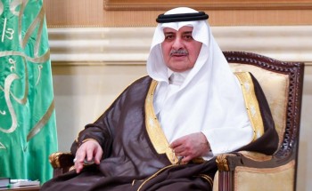 أمير تبوك يستقبل المواطنين في اللقاء الأسبوعي أمير تبوك يستقبل المواطنين في اللقاء الأسبوعي