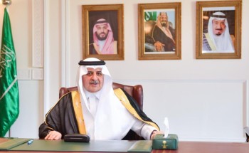 أمير منطقة تبوك  يستقبل وكلاء ومنسوبي الإمارة بمناسبة عيد الأضحى المبارك