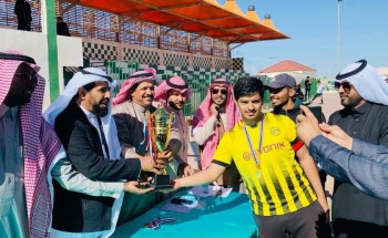 مدير تعليم الحائط يتوج ثانوية الشويمس بطلاً لبطولة المكتب مدير تعليم الحائط يتوج ثانوية الشويمس بطلاً لبطولة المكتب