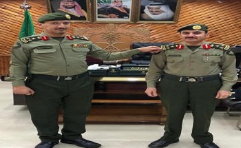 مساعد مدير جوازات الباحة يقلد العقيد سعيد مشرف رتبته الجديدة مساعد مدير جوازات الباحة يقلد العقيد سعيد مشرف رتبته الجديدة