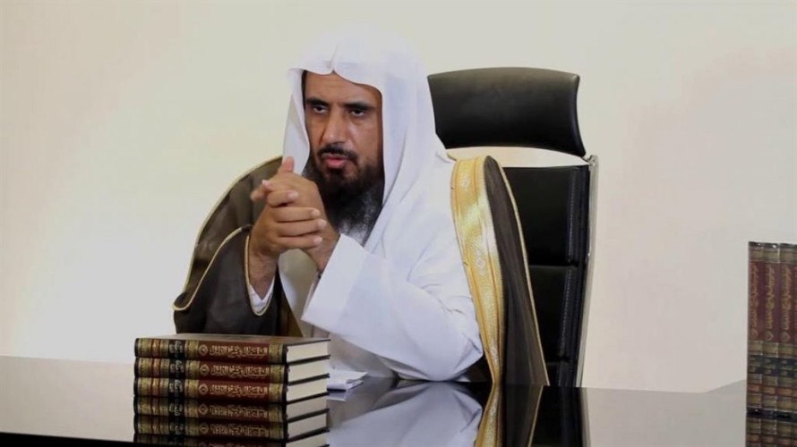 حكم استعمال غسول الفم أثناء الصيام .. وهل يؤثر على صحة الصيام أم لا؟ الخثلان يجيب