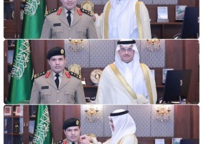 سمو محافظ الأحساء يقلّد قائد قوة المنشآت بالمحافظة رتبته الجديدة سمو محافظ الأحساء يقلّد قائد قوة المنشآت بالمحافظة رتبته الجديدة