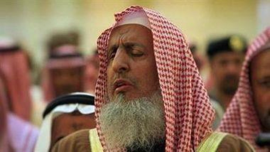 المفتي: قرار المملكة بقصر الحج هذا العام على عدد محدود .. والقرار اضطرارياً للحماية من الضرر