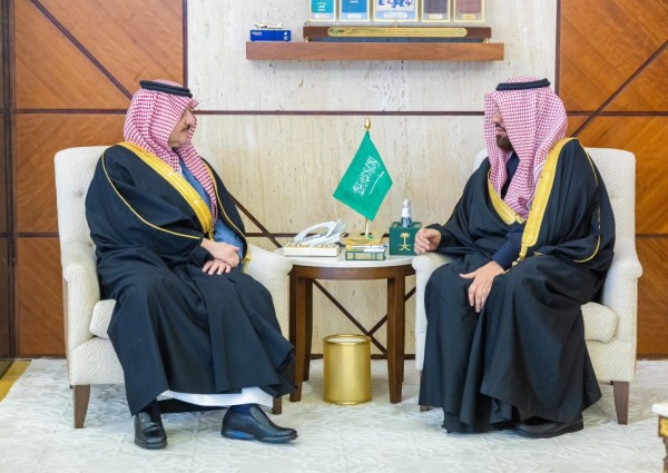 سمو أمير الشرقية يستقبل معالي رئيس الهيئة الملكية للجبيل وينبع