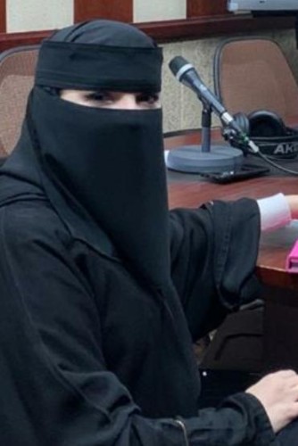 هيفاء العبلاني تتكفل بدعم 50 أسرة بمواد غذائية متنوعة مؤنة حتى شهر رمضان المبارك