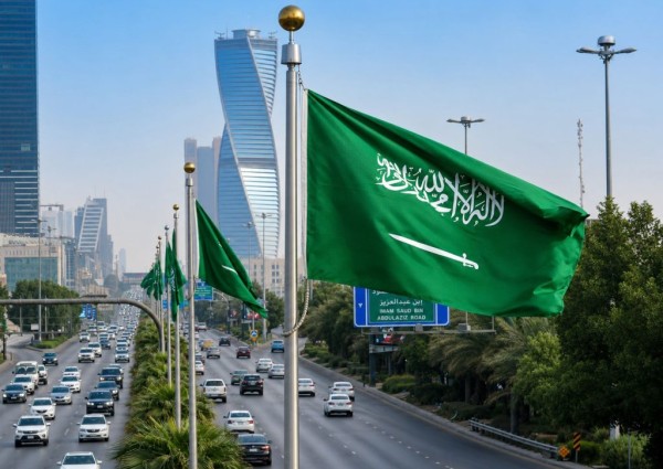 السعودية تدين استهداف الناقلة «سدر» وتدعو إلى وقف التصعيد واحترام أمن الملاحة