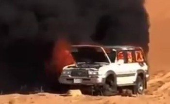 بالفيديو.. النيران تلتهم  “جيب” وسط الصحراء.. والسبب قدر كاتم كهربائي