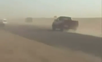 شاهد.. فيديو يوثق لحظة مطاردة الهاربين من السجن المركزي في الكويت شاهد.. فيديو يوثق لحظة مطاردة الهاربين من السجن المركزي في الكويت