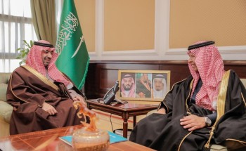 نائب أمير تبوك يطلع على مشاريع النقل بالمنطقة والتي تجاوزت تكلفتها 396 ميلون ريال