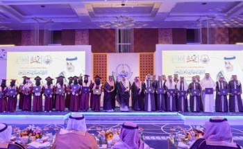 أمير تبوك يرعى جائزة سموه للتفوق العلمي والتميُّز في عامها الـ 36 أمير تبوك يرعى جائزة سموه للتفوق العلمي والتميُّز في عامها الـ 36