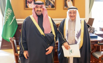 نائب أمير تبوك يطلع على نسب الإنجاز في المشروعات التي تنفذها  أمانة المنطقة
