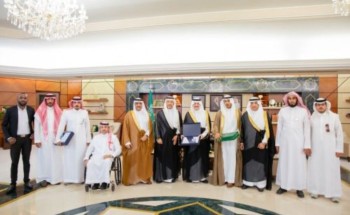 سمو أمير الشرقية يستقبل رئيس جمعية “تعافي” .. ويثمن دور الجمعية في تأهيل المتعافين من الإدمان سمو أمير الشرقية يستقبل رئيس جمعية “تعافي” .. ويثمن دور الجمعية في تأهيل المتعافين من الإدمان