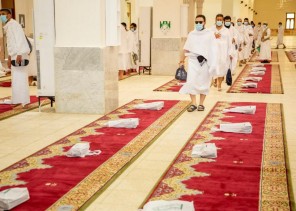اكتمال وصول الحجاج إلى مسجد نمرة بمشعر عرفات لأداء ركن الحج الأعظم وسط خدمات نوعية قدمتها الشؤون الإسلامية اكتمال وصول الحجاج إلى مسجد نمرة بمشعر عرفات لأداء ركن الحج الأعظم وسط خدمات نوعية قدمتها الشؤون الإسلامية