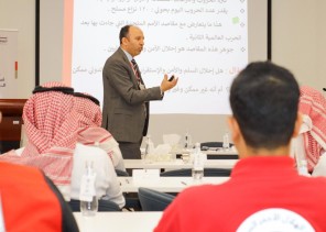 «القانون الدولي الإنساني» في الجوف.. ورشة متخصصة برعاية أمير المنطقة وبمشاركة «الهلال الأحمر» و«الصليب الأحمر» «القانون الدولي الإنساني» في الجوف.. ورشة متخصصة برعاية أمير المنطقة وبمشاركة «الهلال الأحمر» و«الصليب الأحمر»