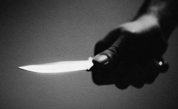 شخص يطعن إمام مسجد أثناء إمامته المصلين في صلاة الجمعة ببيش .. والكشف عن حالته الصحية! شخص يطعن إمام مسجد أثناء إمامته المصلين في صلاة الجمعة ببيش .. والكشف عن حالته الصحية!